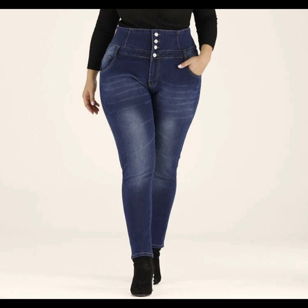 Jeans - Picture 3 of 3
